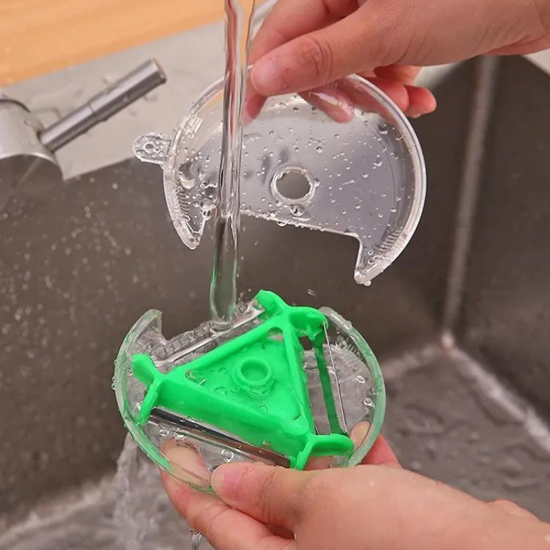 Epluche légumes professionnel.