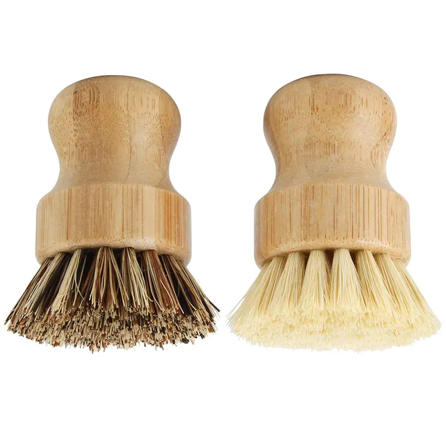 Brosse à récurer en bois.