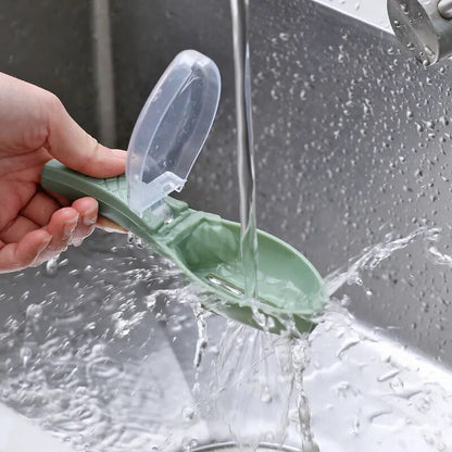 Ecailleur à poisson.