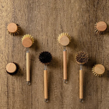 Brosse à vaisselle en bois.